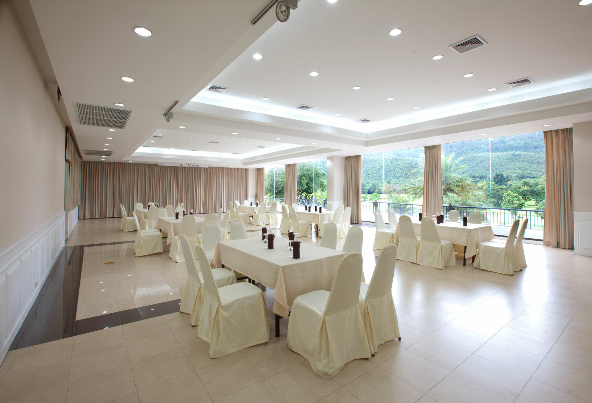Alpine Golf Resort Chiang Mai Ban Huai Sai Nua Exteriér fotografie